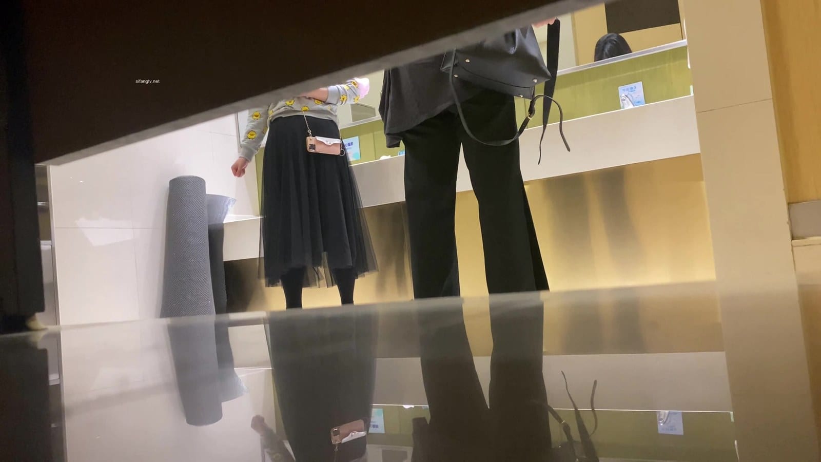 图片[6]-【2020原创厕拍】高级商场偷拍各种蹦完迪的气质美女完结篇【百度网盘/21V/2.37G】-集乐社