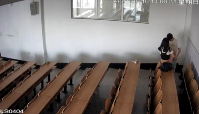 图片[5]-[门事件] 黑龙江科技大学,教室啪啪被监控直播12分钟完整版【1V/33MB】-集乐社