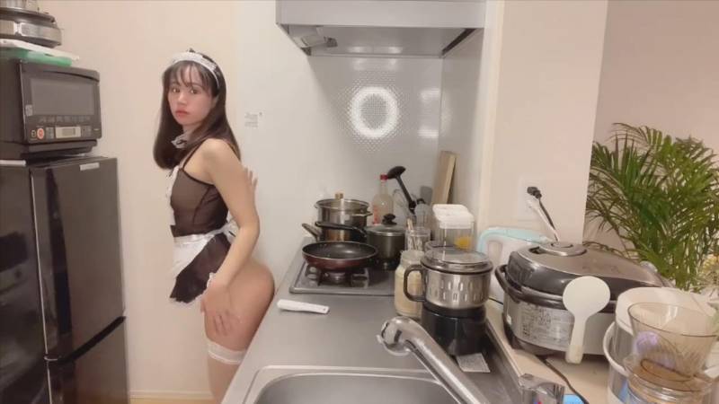图片[2]-最近很火的一个高铁漏出美女 P站Naomiii Channel合集【18V/603MB】-集乐社