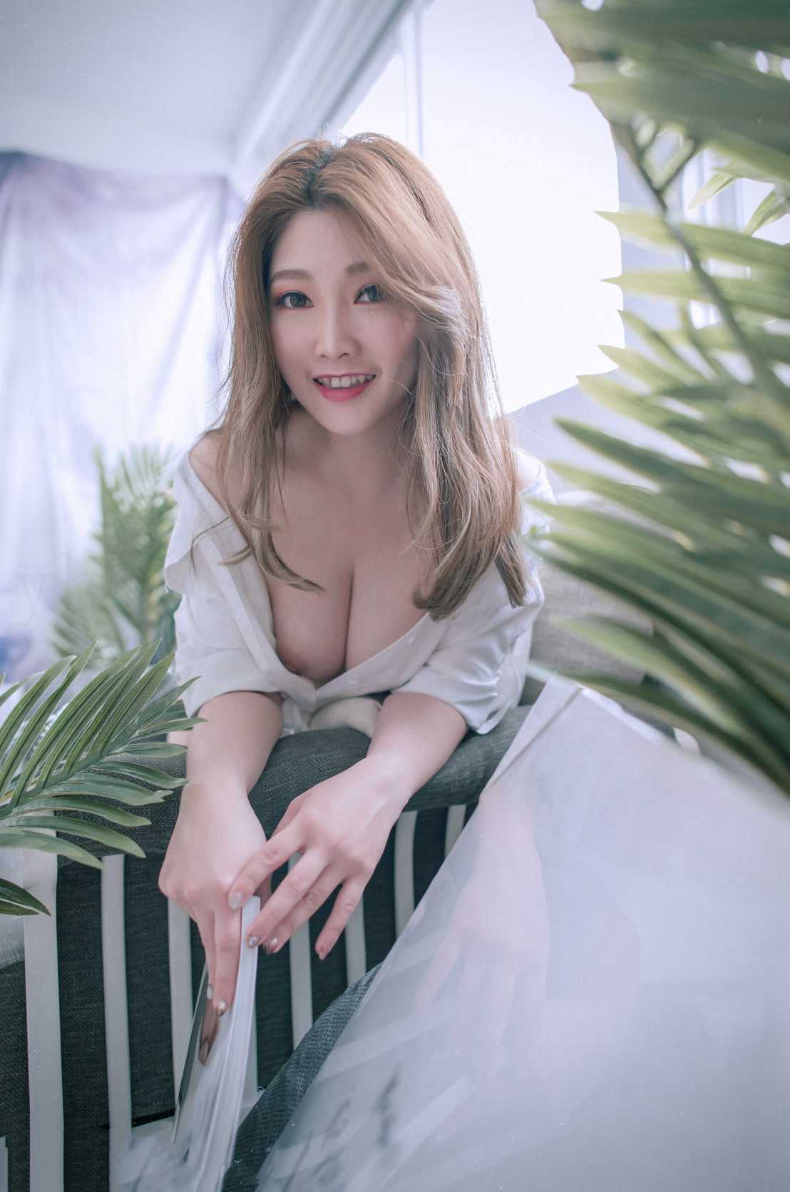 图片[4]-百货D-cup的巨乳妹妹柜姐的报恩[86P/1V/365MB]-集乐社