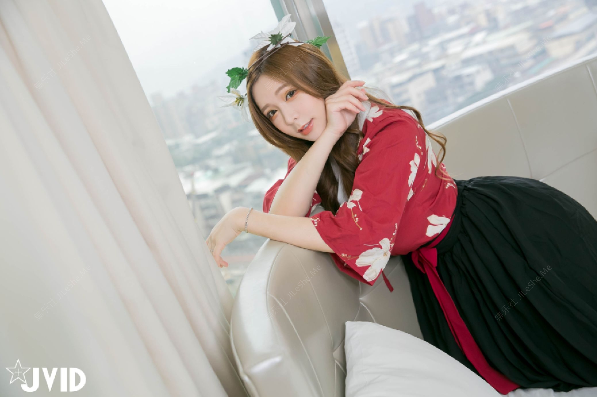 图片[2]-JVID 本垒奈-天官赐福之这不是花神是乳神,真乃奇尺巨乳【131P+1V/652MB】-集乐社