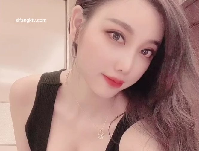 【秀人】人气女神【杨晨晨】5月定制 裸下半 紫薇揉穴娇喘-集乐社