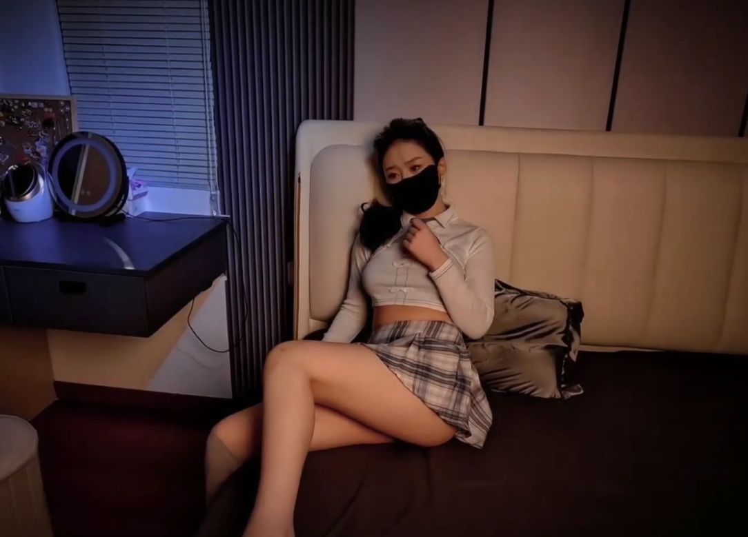 图片[1]-窈窕身材170cm大长腿车模女神▌淑怡▌极品叛逆JK女友造人计划【1V/1.2GB】-集乐社