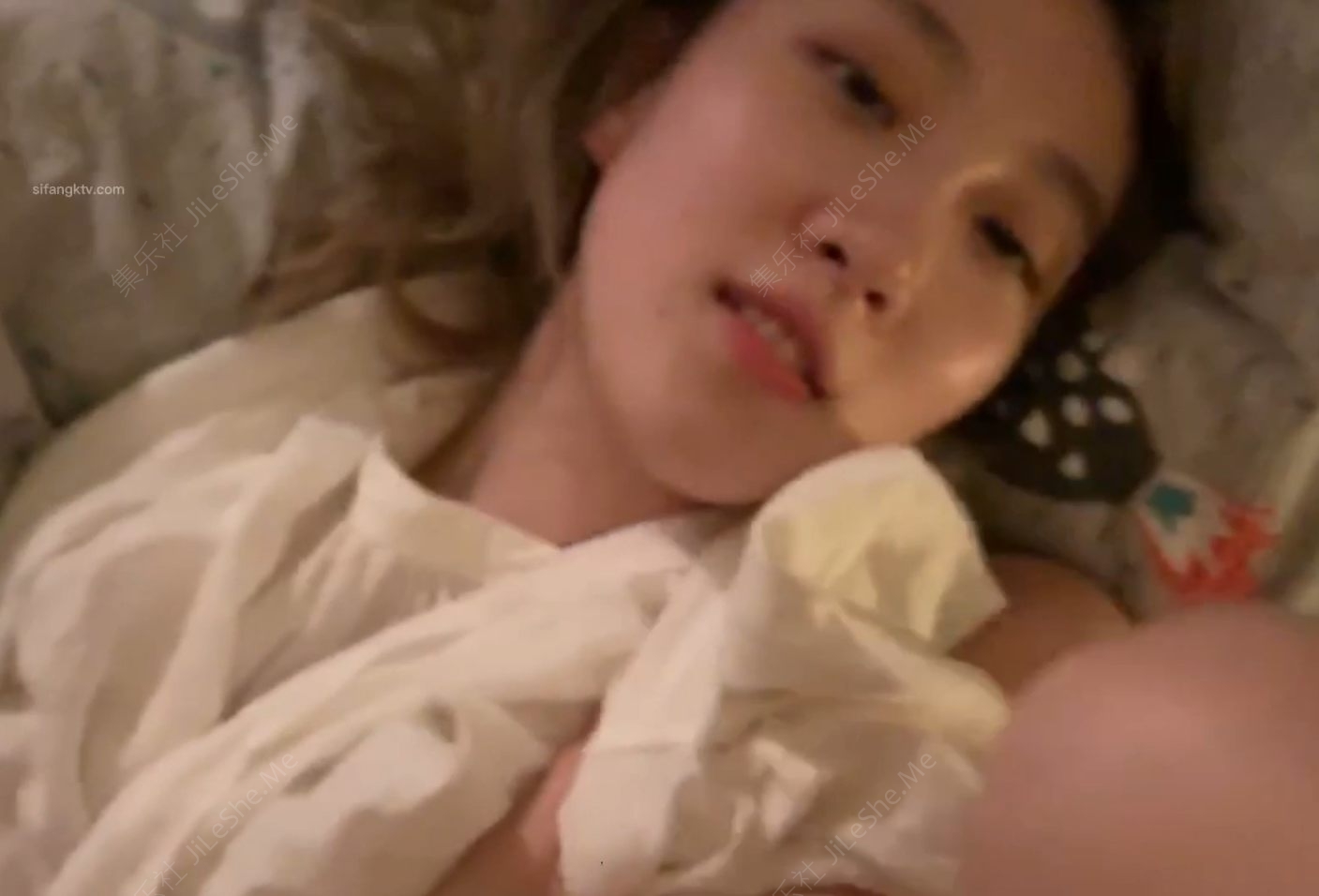 图片[3]-黄头发韩系风格长腿蜜臀美少女，和男友做爱合集【26V/2.4GB】-集乐社