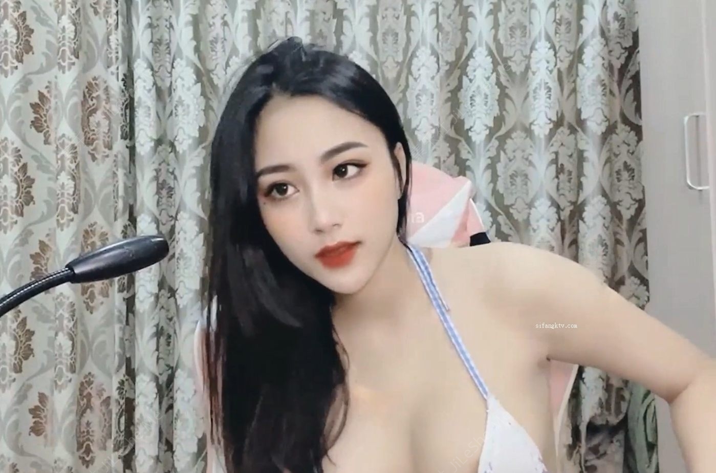 图片[2]-【Stripchat】 Kaa_Mii 极品高颜 裸舞特写跳蛋大秀【3V/1.55GB】-集乐社