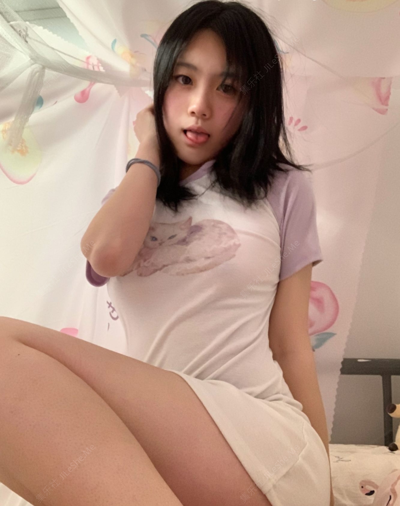 图片[9]-露脸才是王道！微博撸铁反差婊【悲伤口袋小狗】高价定制~道具紫薇吃鸡巴足控特会放骚戳XP的欲望脸【44P+11V/4.99GB】-集乐社