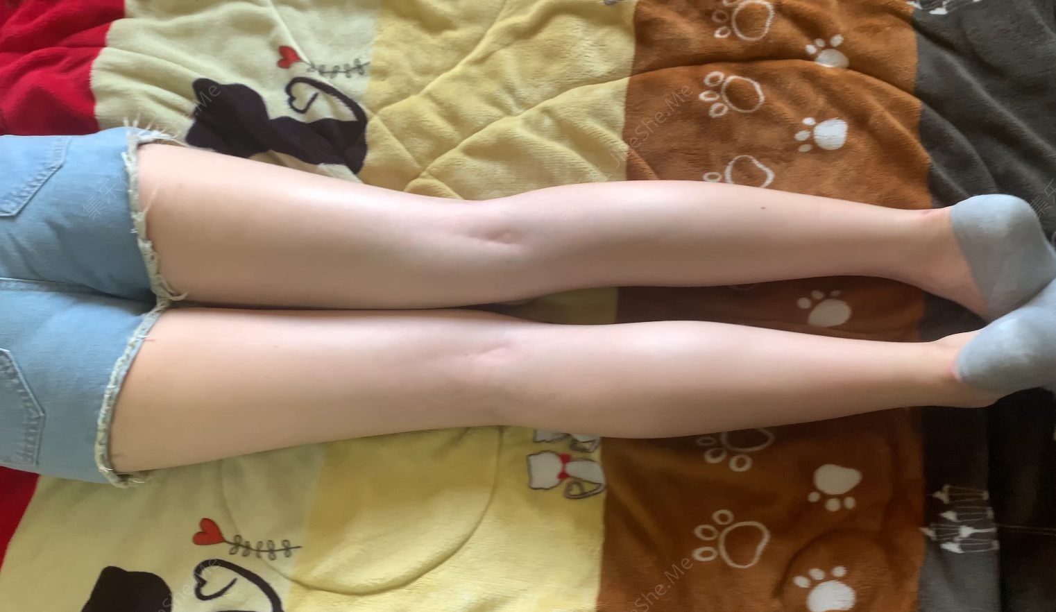 图片[6]-《重磅炸弹女神私拍》顶爆了！高颜气质长腿知名模特小姐姐私房拍摄换衣被记录加射精~年轻~水嫩~无水4K【5p+41v/4.2GB】-集乐社