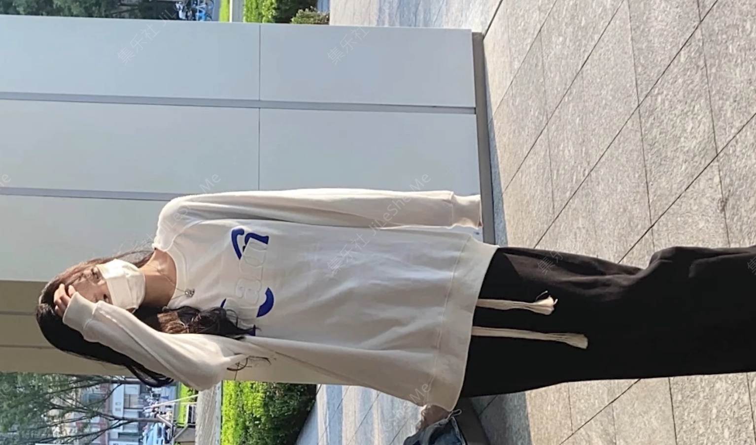 图片[2]-路边公厕偷拍漂亮学生妹肥美多汁的鲍鱼裂开了嘴诱惑死人【1V】-集乐社