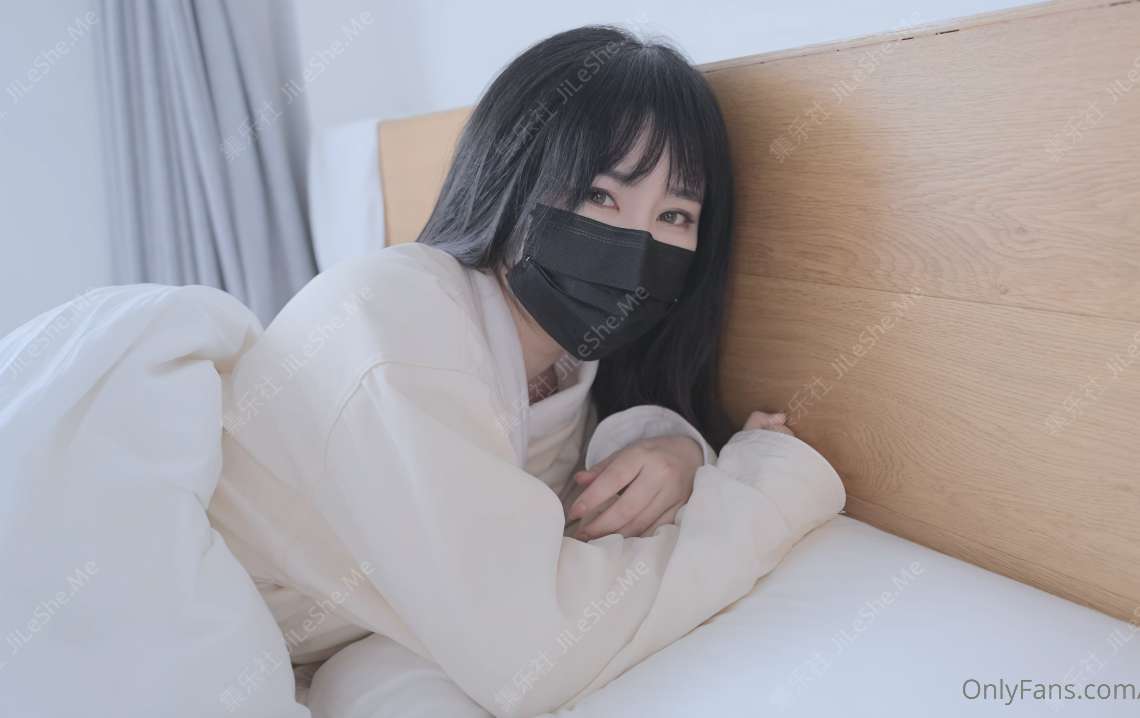 图片[1]-极品白虎网红小姐姐NANA 清凉一夏2 4K原档流出【1V/4.89GB】-集乐社