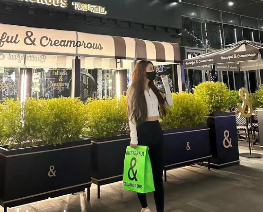 图片[3]-twitter 开保时捷的隔壁王某某和露脸长腿女神各种打炮集合【1V/869MB】-集乐社