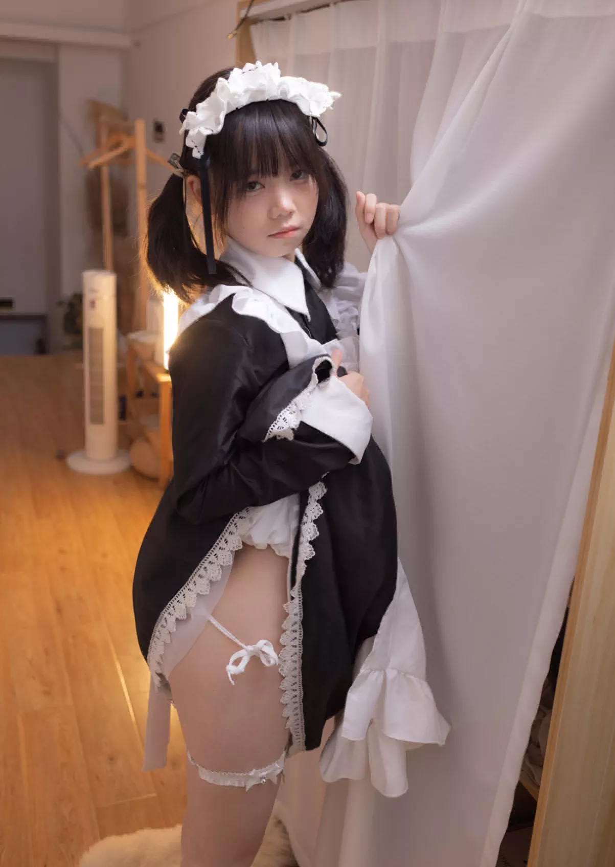 图片[1]-⚡清纯邻家小妹⚡露脸白虎小可爱〖少女秩序-小鱼〗丝滑萝莉居家女仆大尺度私拍 肛塞尾巴调教 羞耻感爆棚-集乐社
