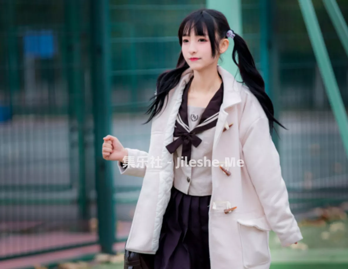 图片[1]-重金内部定制，人气清纯露脸萌妹【神楽坂真冬】私拍，学生服捆绑-R18罕见露逼【3.59GB】-集乐社