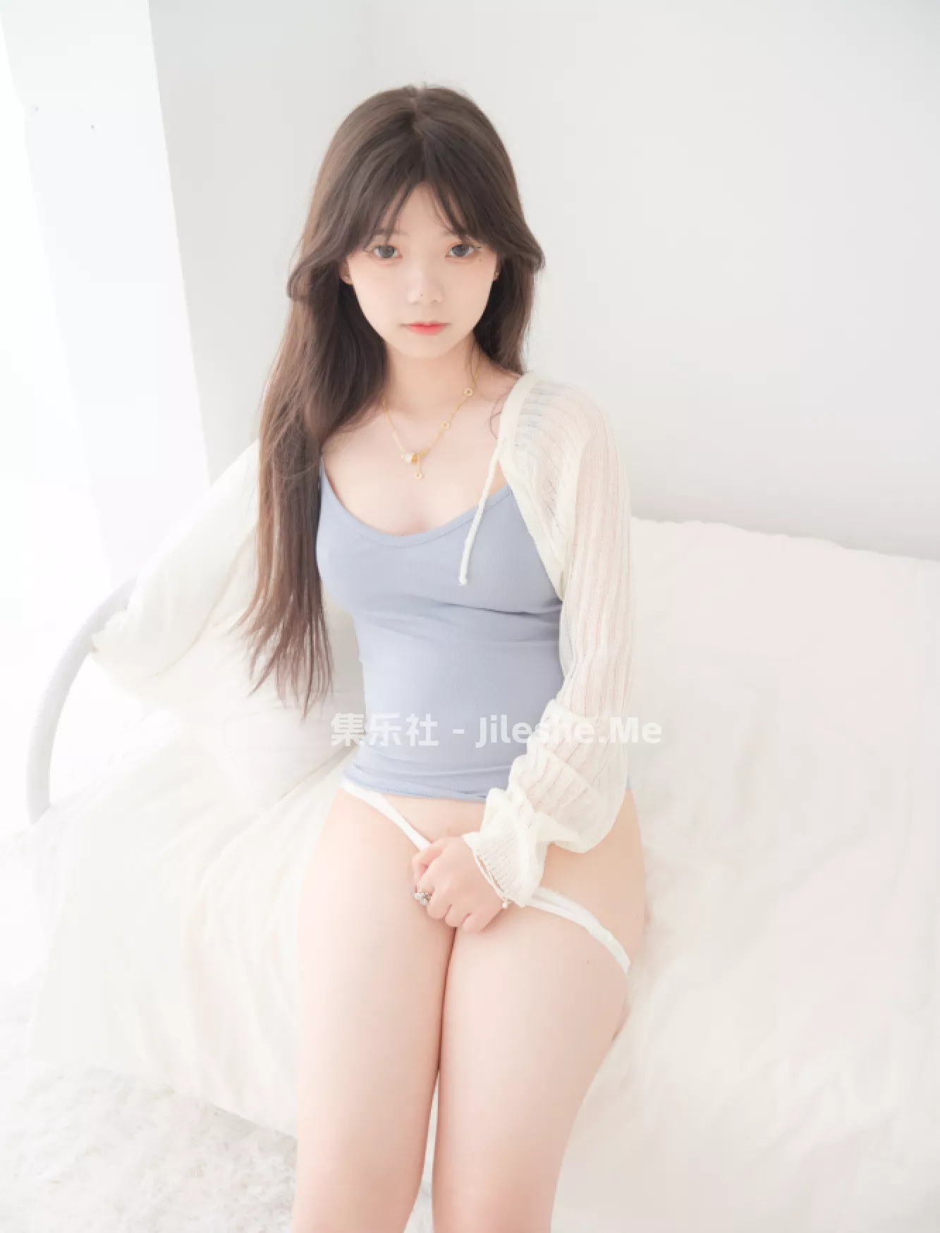 图片[1]-最新流出，极品小萝莉，【ஐ紧急企划ஐ内部私定】，奶昔居家 阳具自慰 粉穴菊花特写，超清画质每秒肉体一览无余，超强推荐！-集乐社