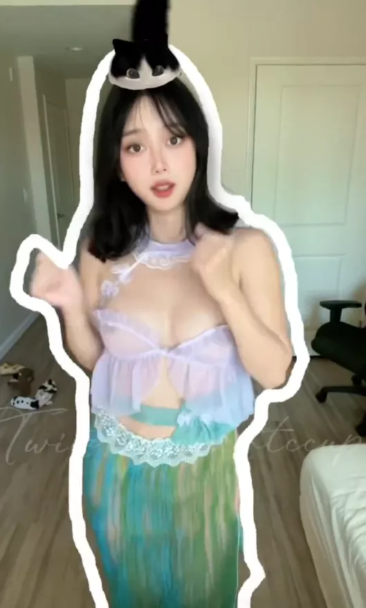 图片[1]-【极品推荐】高颜值反差萝莉【blackcat】付费福利合集【17.5GB】-集乐社
