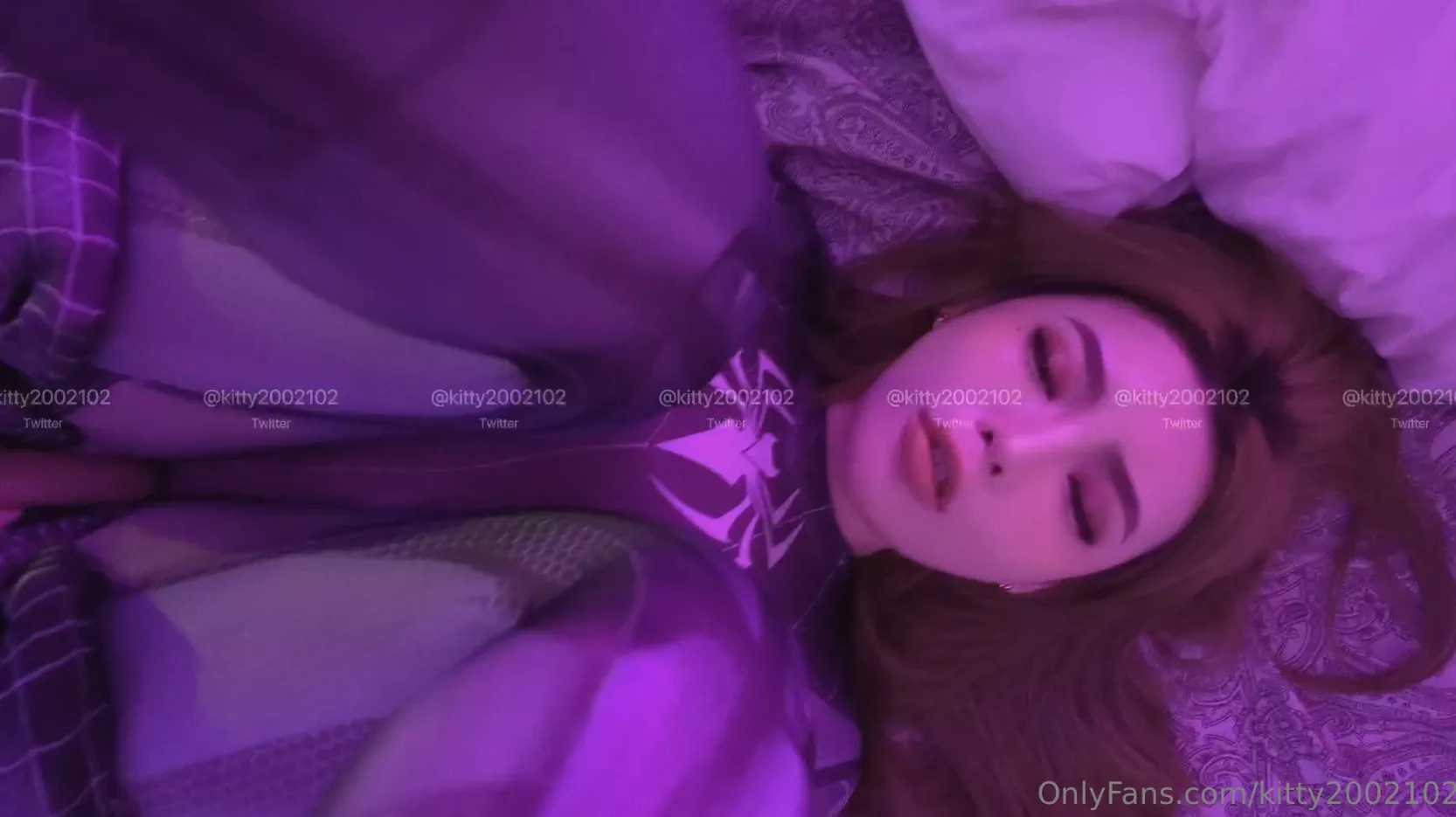 图片[3]-推特60W粉丝网黄潮妹「kitty」露脸性爱私拍 蜘蛛女侠被纹身大哥征服 细腰肥臀开裆裤挨操【1V/798MB】-集乐社