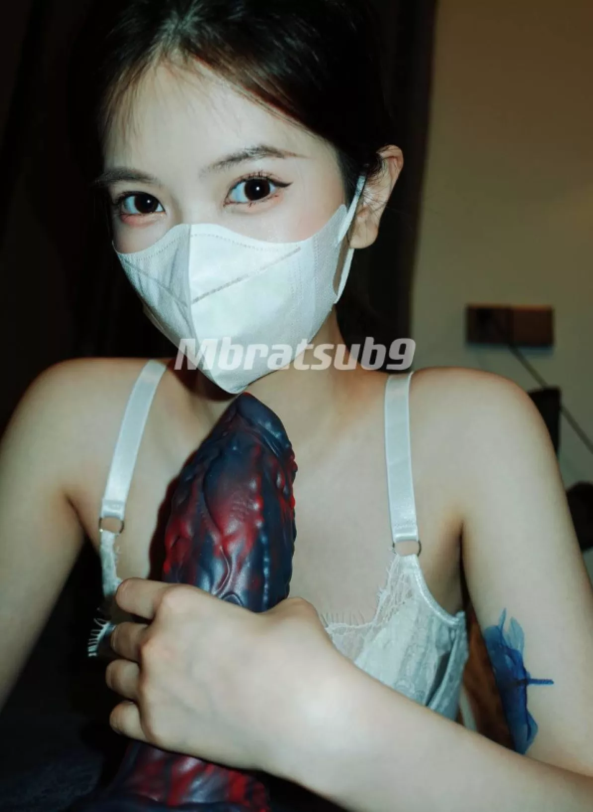 图片[4]-3月超级重磅推荐！顶级高端尤物泡沫@m_submission，黑丝肉丝美腿大眼女神，天然极品粉嫩白虎嫩逼，掐脖子狠操，闺蜜助阵！高质量满满-集乐社