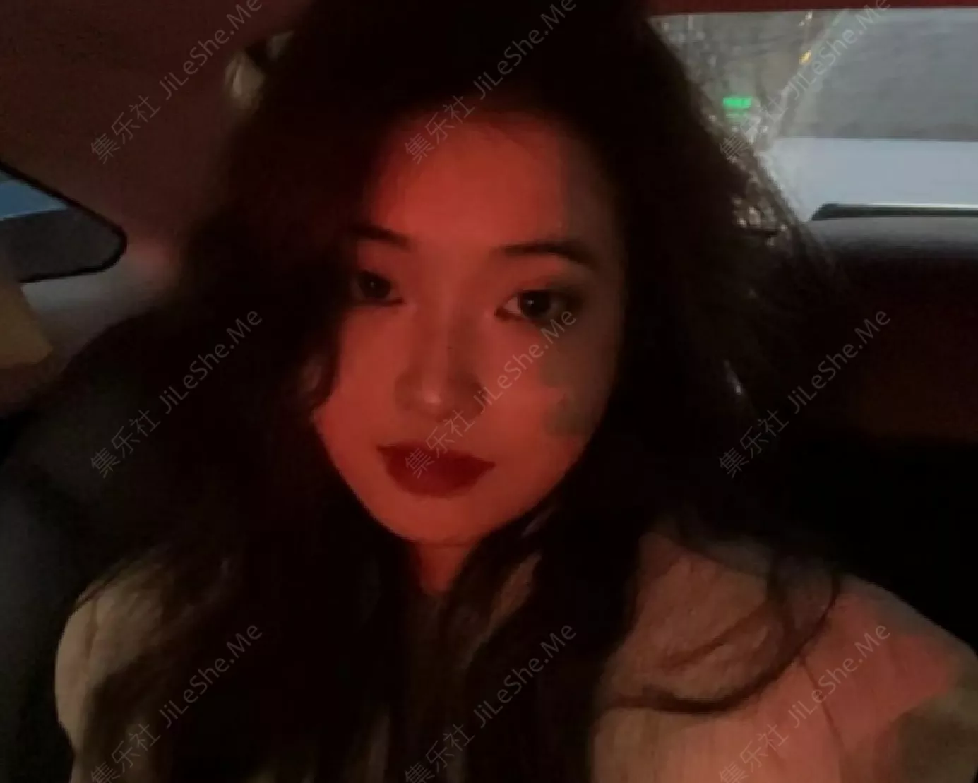 图片[1]-【泄密】我很麻了，18岁伤感文艺女妓，大奶御姐-集乐社