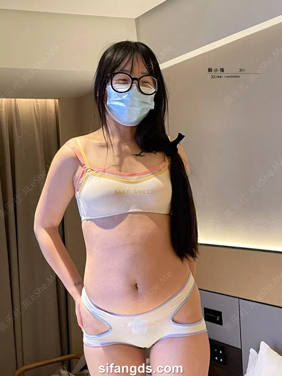 图片[2]-【重磅】足控大师【酥小强】最新付费福利 舔奶扣穴 喷尿127P+17V[某房原版]【7.85G】-集乐社